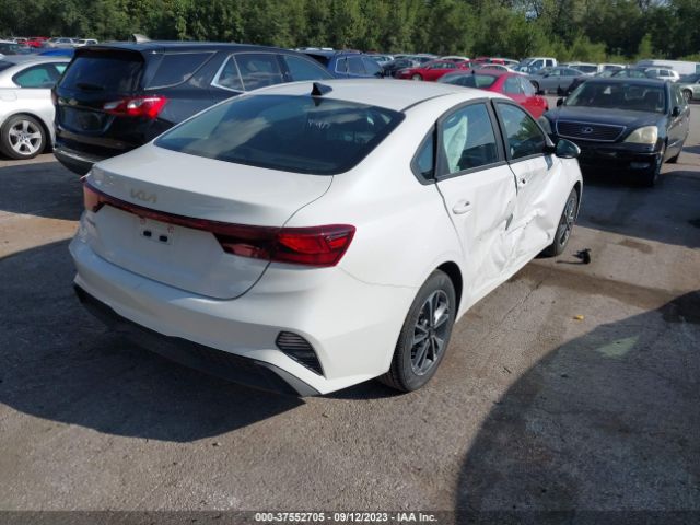 3KPF24AD2PE644789 KIA Forte Lxs