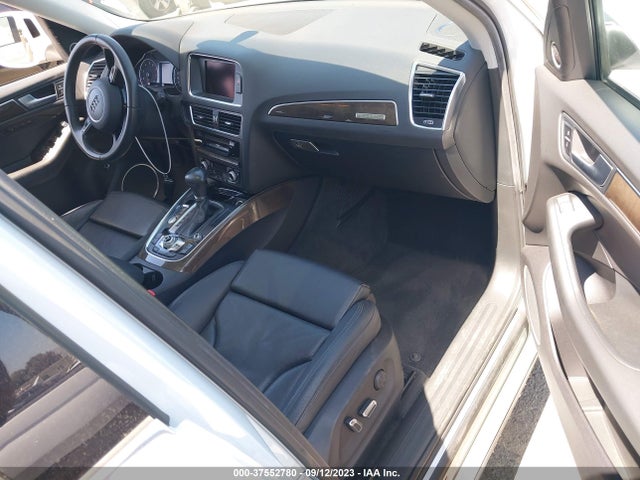 WA1DGAFP3EA033674 Audi Q5 Premium Plus