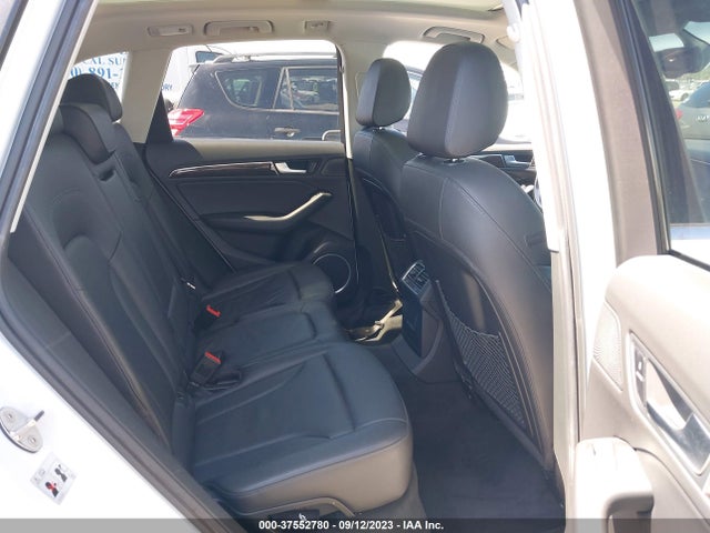WA1DGAFP3EA033674 Audi Q5 Premium Plus