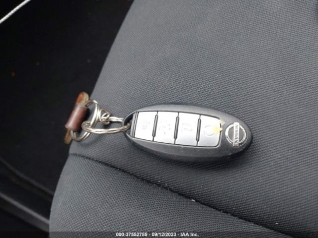 5N1DR2MMXJC621757 Nissan Pathfinder Sv