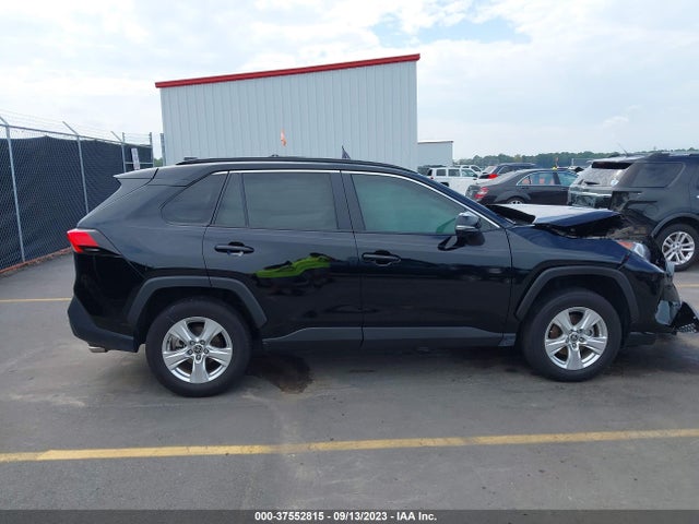 2021 TOYOTA RAV4 XLE VIN: 2T3W1RFV8MC164405