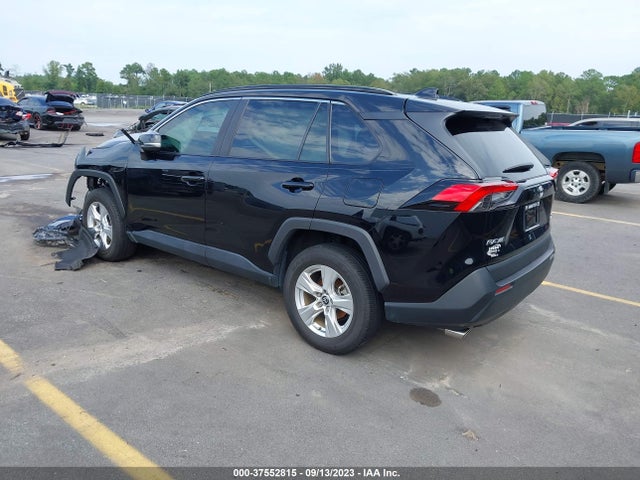 2021 TOYOTA RAV4 XLE VIN: 2T3W1RFV8MC164405