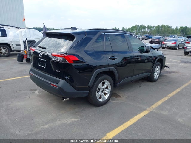 2021 TOYOTA RAV4 XLE VIN: 2T3W1RFV8MC164405
