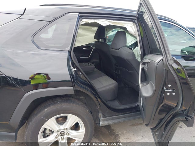 2021 TOYOTA RAV4 XLE VIN: 2T3W1RFV8MC164405