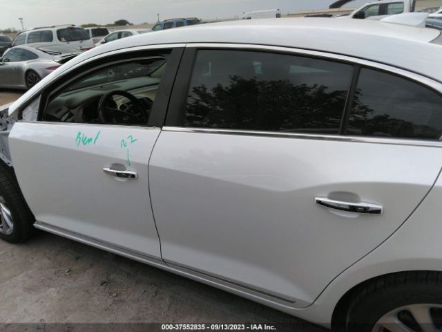 1G4GB5G38GF162774 Buick Lacrosse Leather