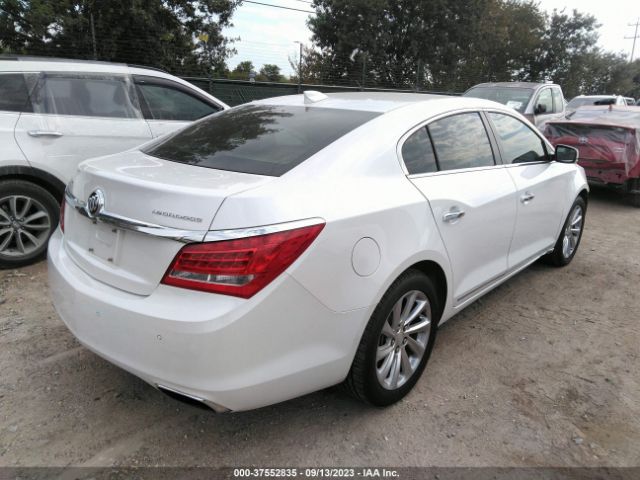 1G4GB5G38GF162774 Buick Lacrosse Leather