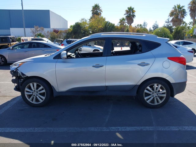 2011 HYUNDAI TUCSON LIMITED PZEV VIN: KM8JU3AC7BU272359