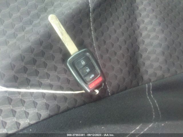 1HGCR2F39HA025096 Honda Accord Sedan Lx