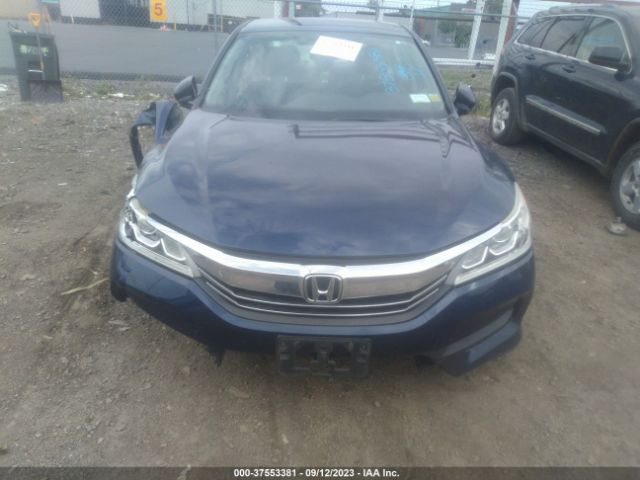 1HGCR2F39HA025096 Honda Accord Sedan Lx