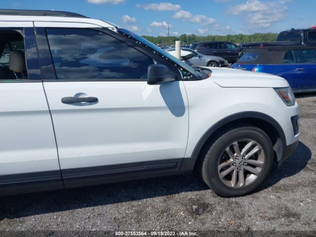 1FM5K7B88GGC31236 Ford Explorer Base