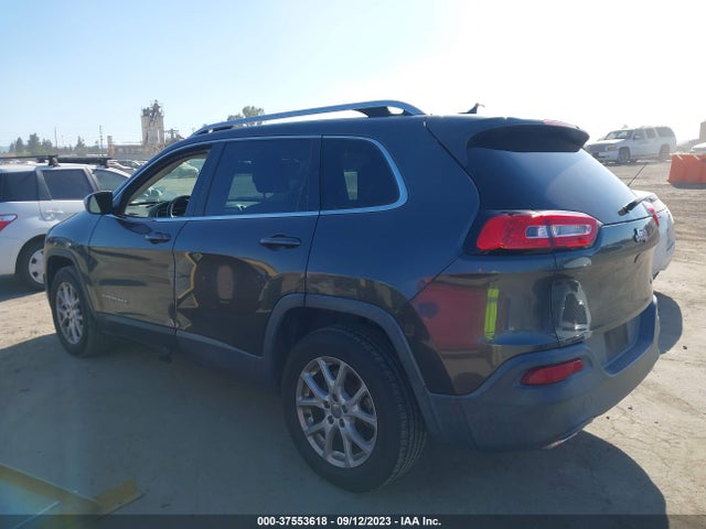 Jeep Cherokee Latitude 2015 1C4PJLCS5FW532621 Image 3