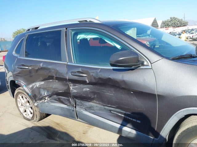 Jeep Cherokee Latitude 2015 1C4PJLCS5FW532621 Image 6