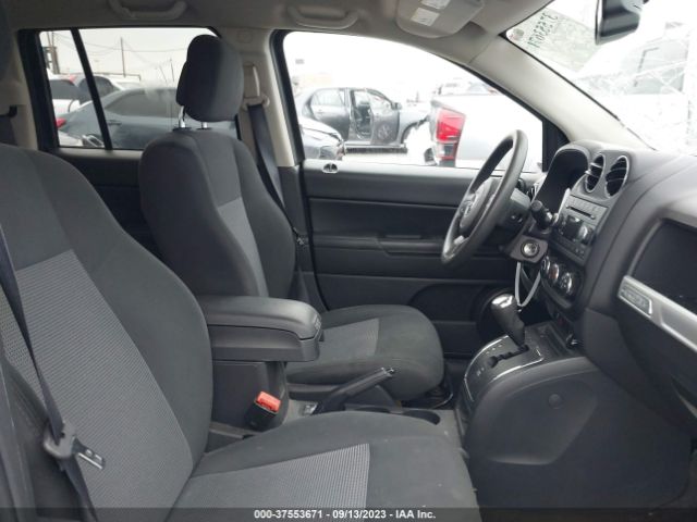 1C4NJDBB1GD618018 Jeep Compass Sport