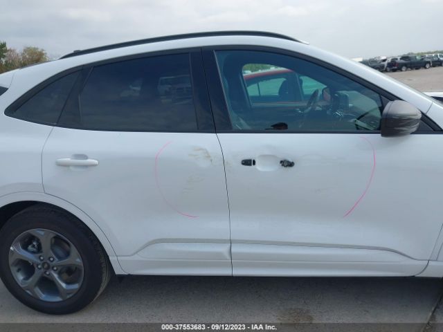 1FMCU0MN3PUA42376 Ford Escape St-line
