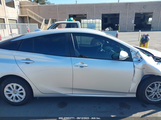 Toyota Prius L 2021 JTDKAMFU6M3151551 Image 13