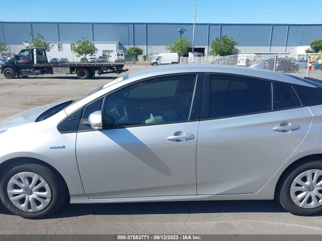 Toyota Prius L 2021 JTDKAMFU6M3151551 Image 14