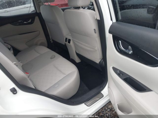 JN1BJ1CR3KW318512 Nissan Rogue Sport Sv