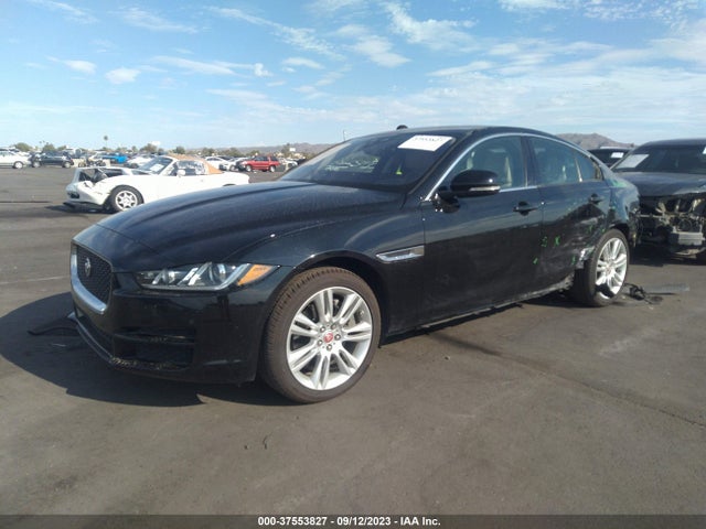 2019 JAGUAR XE SAJAJ4FX3KCP49570 Photo 1