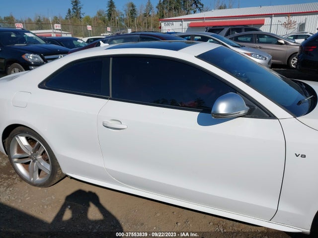 2009 AUDI S5 VIN: WAURV78T79A022646