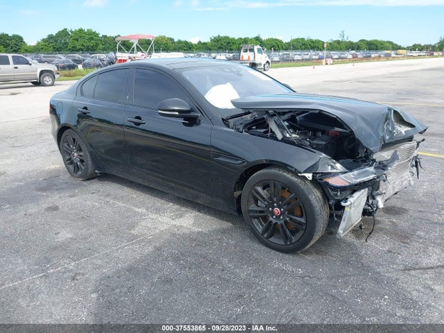 2020 JAGUAR XE SAJAE4FX9LCP64063 Photo 0