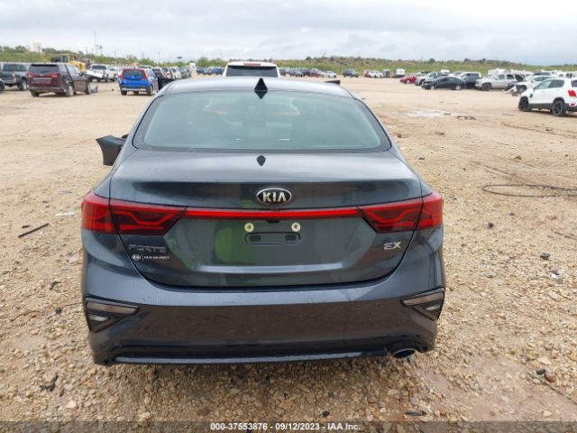 3KPF54AD4ME280247 KIA FORTE EX