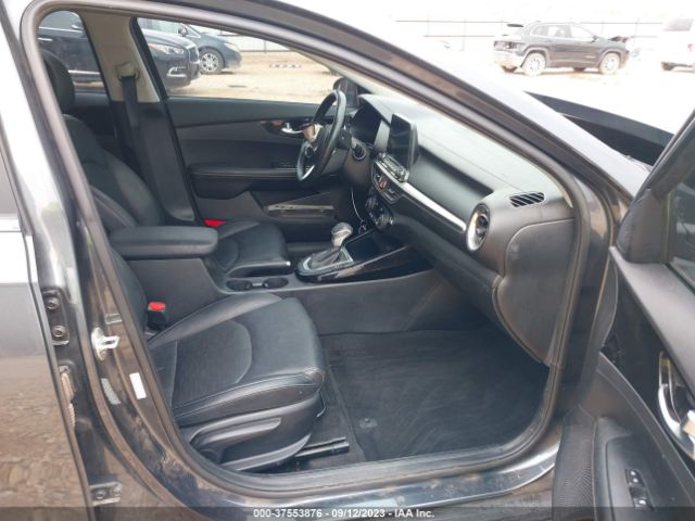 3KPF54AD4ME280247 KIA FORTE EX