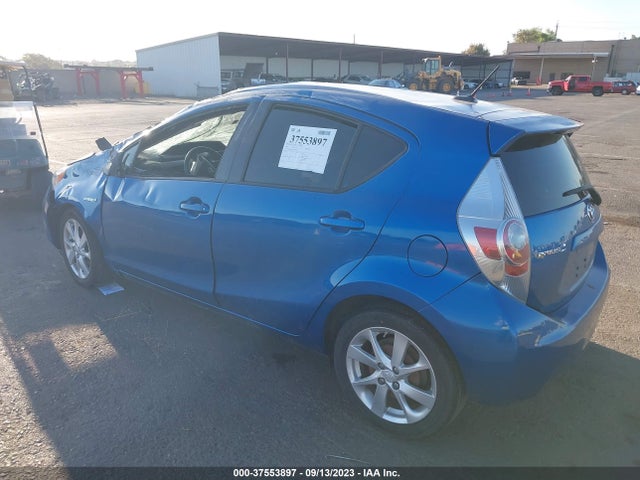 Toyota Prius C One/three/two/four 2014 JTDKDTB38E1076010 Image 3