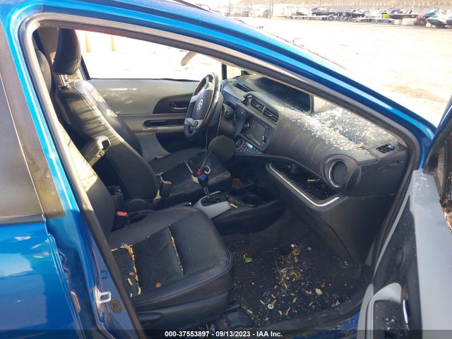 Toyota Prius C One/three/two/four 2014 JTDKDTB38E1076010 Image 5