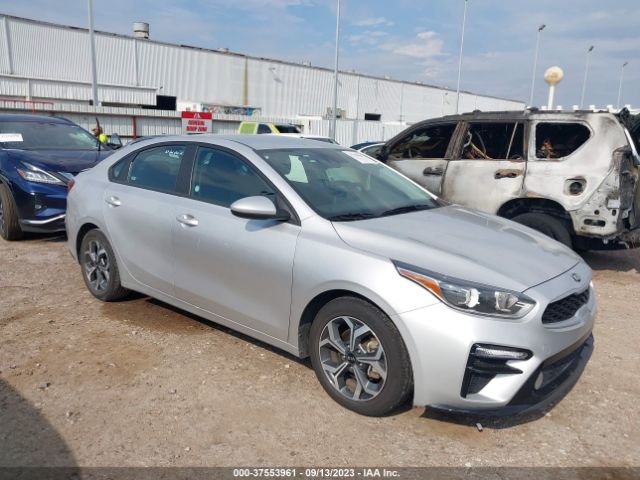 3KPF24AD2ME339420 KIA Forte Lxs