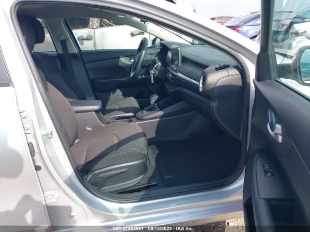 3KPF24AD2ME339420 KIA Forte Lxs