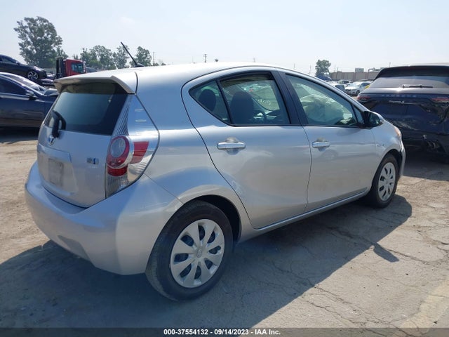 Toyota Prius C One/three/two/four 2014 JTDKDTB3XE1067325 Image 10