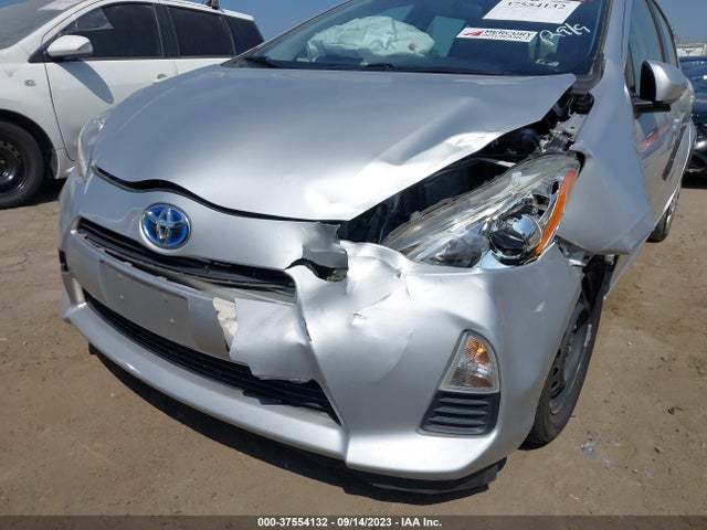 Toyota Prius C One/three/two/four 2014 JTDKDTB3XE1067325 Image 12