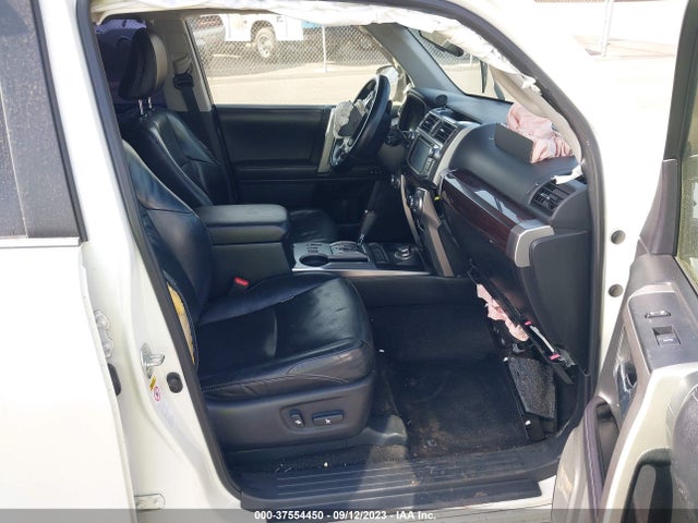 Toyota 4RUNNER SR5 2017 JTEBU5JR1H5423154 Image 5