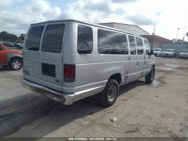 2005 FORD ECONOLINE WAGON XL/XLT VIN: 1FBSS31LX5HB47842