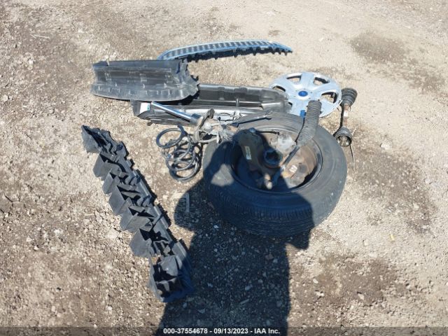 1FADP3E22JL301402 Ford FOCUS S
