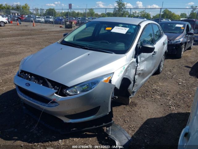 1FADP3E22JL301402 Ford FOCUS S