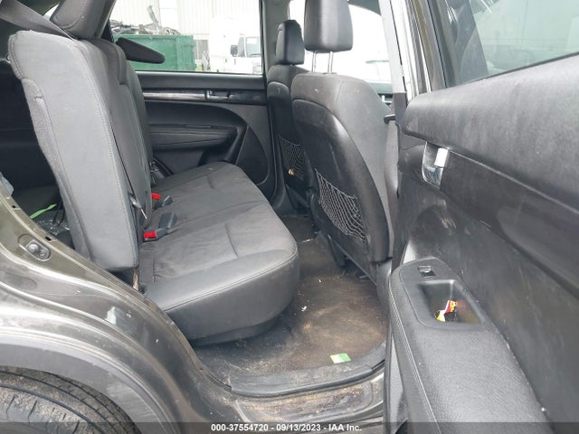 2012 KIA SORENTO LX VIN: 5XYKT4A14CG238060