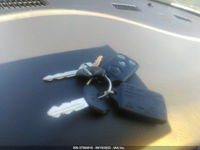 1995 CHRYSLER LHS VIN: 2C3HC56F9SH673942