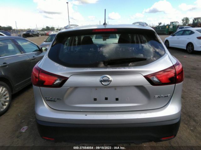 JN1BJ1CR4HW135094 Nissan Rogue Sport Sv
