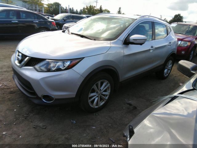 JN1BJ1CR4HW135094 Nissan Rogue Sport Sv