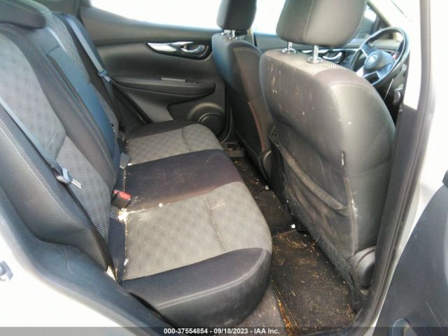 JN1BJ1CR4HW135094 Nissan Rogue Sport Sv