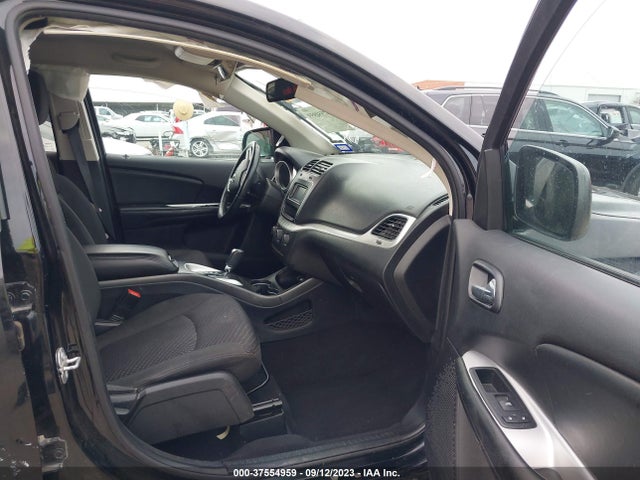 2018 DODGE JOURNEY SE VIN: 3C4PDCABXJT385883