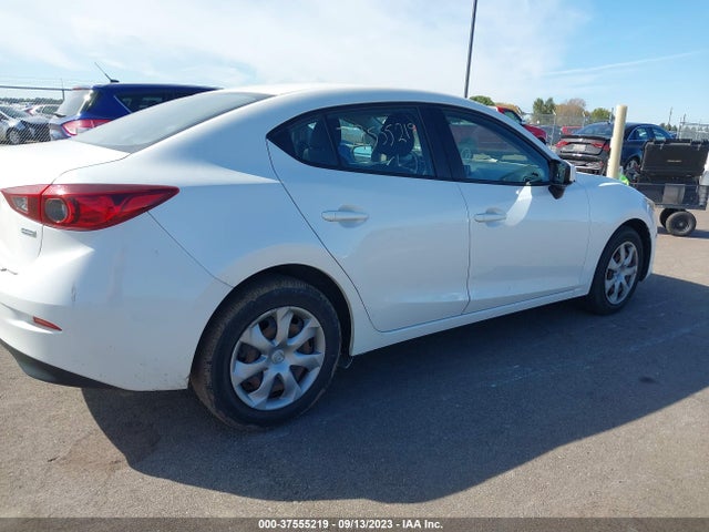 Mazda Mazda3 I Sport 2014 JM1BM1U72E1168704 Image 4