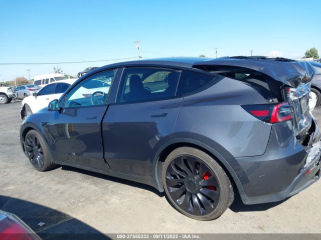 7SAYGDEF2NF352432 Tesla Model Y Performance