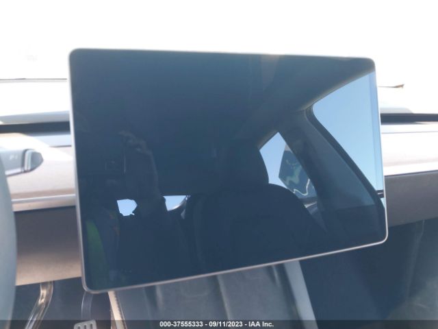 7SAYGDEF2NF352432 Tesla Model Y Performance