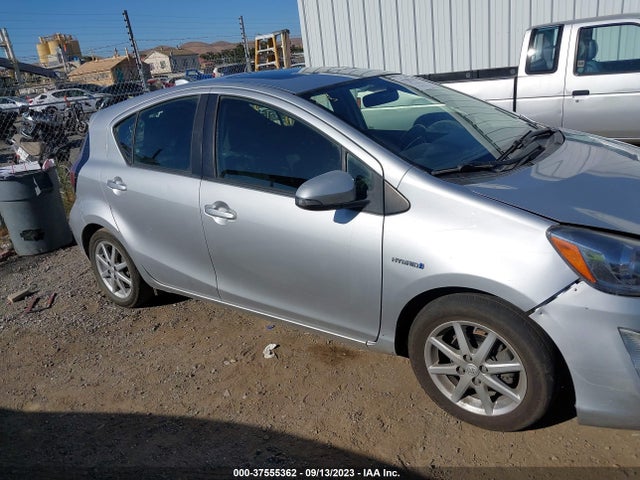 Toyota Prius C One/two/three/four 2015 JTDKDTB37F1106535 Image 13