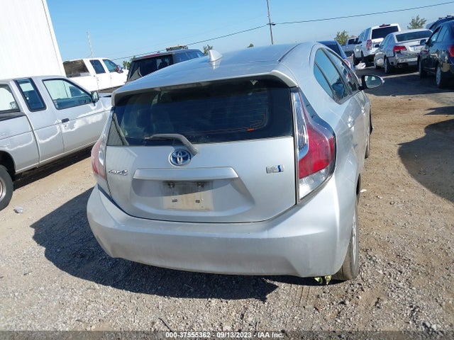 Toyota Prius C One/two/three/four 2015 JTDKDTB37F1106535 Image 16