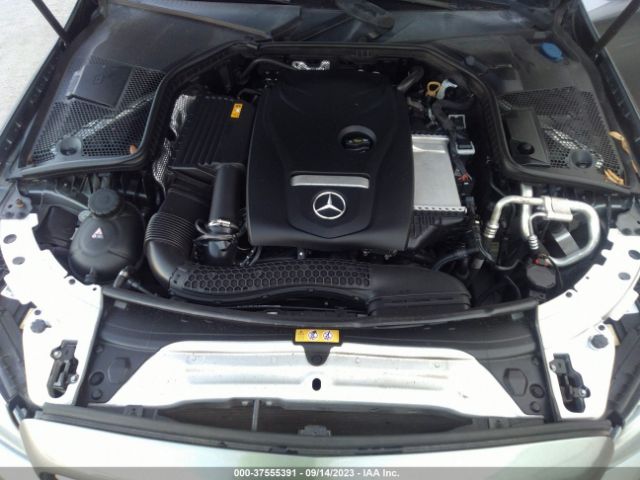 55SWF4JB8JU275598 Mercedes-Benz C-class C 300