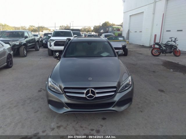 55SWF4JB8JU275598 Mercedes-Benz C-class C 300