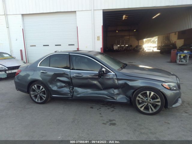 55SWF4JB8JU275598 Mercedes-Benz C-class C 300